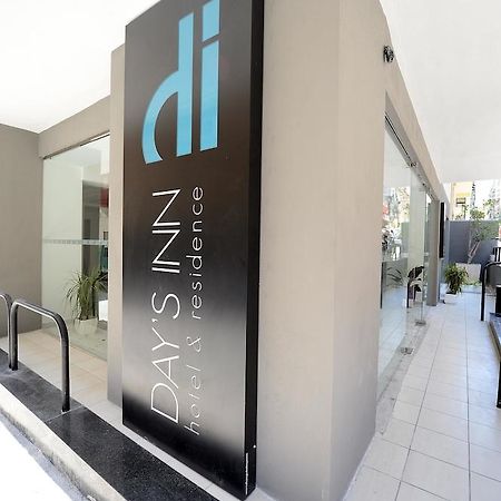 Day'S Inn Hotel And Residence Sliema Exteriör bild