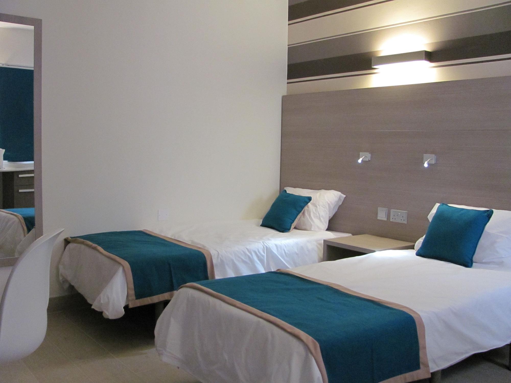 Day'S Inn Hotel And Residence Sliema Exteriör bild