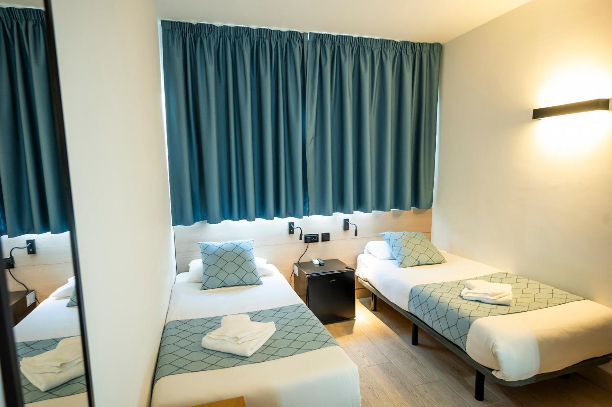 Day'S Inn Hotel And Residence Sliema Exteriör bild